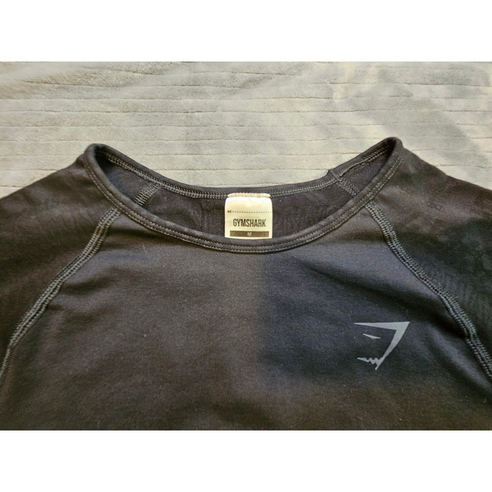 Gymshark Illumination Seamless Long Sleeve Crop Top Black Logo Thumbholes M
